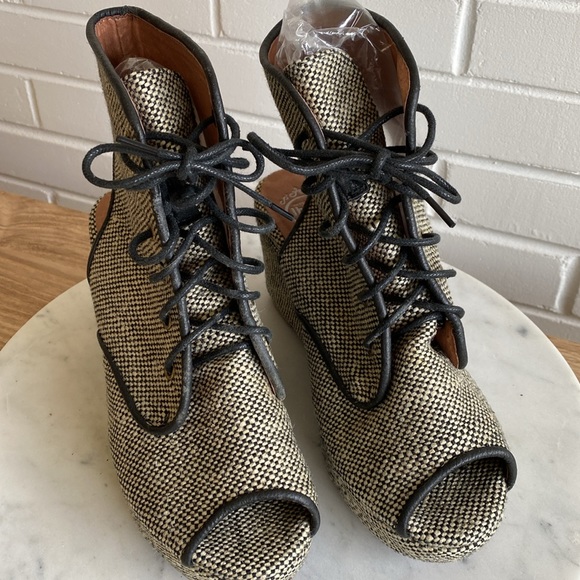 JEFFREY CAMPBELL Handmade IBIZA LAST Platform Ankle Booties Lace-Ups Size 8 - Picture 16 of 17